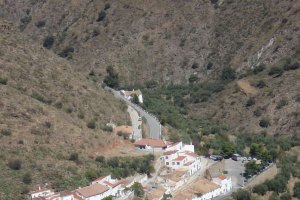 Vista de la localidad de Laroya.