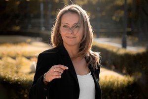 El sobre esfuerzo y la mala comunicación se ha normalizado evitando disfrutar del trabajo que se desempeña.