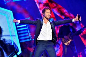 David Bisbal participó en un concierto online de Teletón Perú para recaudar fondos.