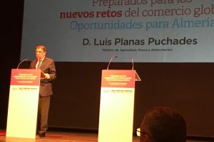 Luis Planas en un evento de La Voz de Almería el año pasado.