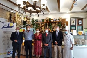 El presidente de la APA, la delegada de la Junta en Almería, el alcalde de Vera y el delegado provincial de salud fueron invitados a la apertura.