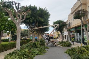 Entre las inversiones destaca la compra de vehículos de recogida de residuos o la mejora de comunicaciones de los cuerpos de seguridad.