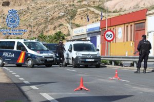 Los Cuerpos y Fuerzas de seguridad del Estado se han multiplicado para hacer cumplir las reglas y medidas contra el avance del coronavirus.