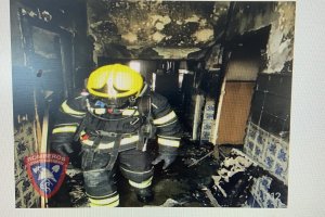 Como se puede apreciar en la foto, la cocina ha quedado totalmente calcinada.