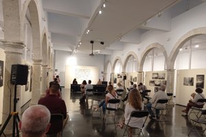 Inauguración de la exposición ‘Manuel Falces. Alquimista de la memoria’ en el CAF.