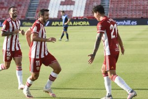 Tres goleadores andan sueltos por la Segunda División.