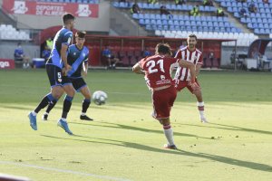 El delantero bate la meta del Rayo tras partir la cintura de Saveljich.