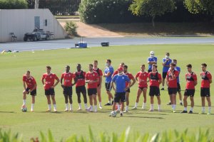 La plantilla del Almería se aferra a la tercera posición.