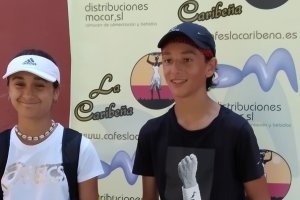 Juan José Torres y Andrea Trifan, del CT Aguadulce, campeones en alevín.