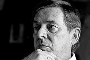 Imagen de archivo de José Ángel Valente, del que se han cumplido ahora 20 años de su fallecimiento.