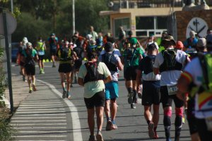 Entrada de los corredores a la base en 2019