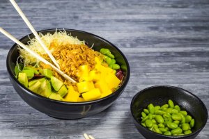 Wakea Poke Burger, el segundo mejor restaurante andaluz.