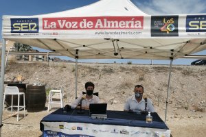 El alcalde de Pulpí, Juan Pedro García, durante la entrevista.