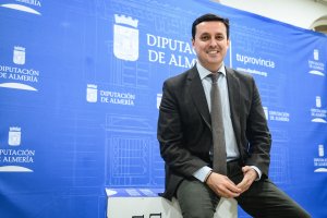El presidente de la Diputación con LA VOZ.