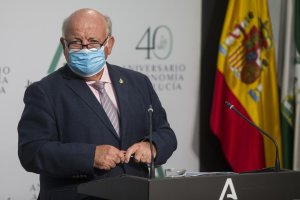 El consejero de Salud y Familias, Jesús Aguirre.