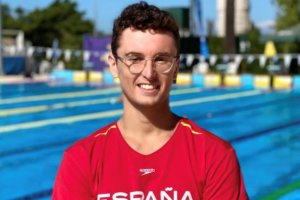 Manu Martos ha vuelto a la piscina para triunfar.