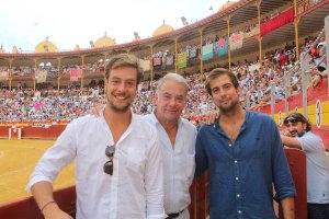 Oscar Martínez (Casa Chopera), junto a sus hijos, Borja y Guillermo.