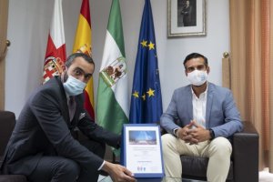 El Almería presenta el proyecto de remodelación del Estadio.