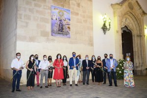 El Ayuntamiento de Almería ha realizado la ofrenda floral \"en nombre de la ciudad\".