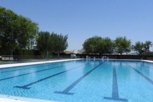 Piscina exterior de Huércal-Overa.