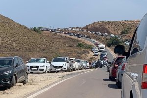 Imagen de la carretera a la playa de Los Muertos, difundida por Cs.