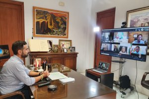 El alcalde, en la reunión de coordinación del Covid.