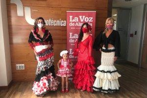 1º Premio modalidades infantil y juvenil-adultos con Rosalía Navarro y Mar Segura.