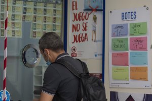 El Euromillón deja un premio en Roquetas de Mar.