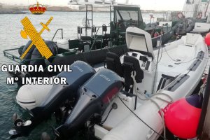 Embarcación interceptada por la Guardia Civil.