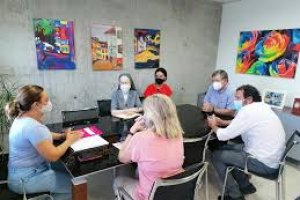 Gobierno murciano acuerda con la comunidad educativa retrasar el inicio del curso al 14 de septiembre.