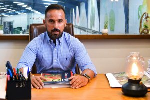 Francisco Jesús Montoya Sánchez, CEO de Campojoyma, en su despacho.