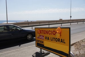 Cartel anunciando el corte de la Nacional 340-a.