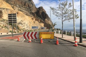 Señalización del corte de El Cañarete en el mes de diciembre.