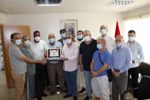 El cónsul general del Reino de Marruecos, Khalid Bouziane, junto a las asociaciones de la provincia.
