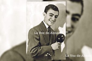 Tocaba las maracas y cantaba los boleros como si fuera Machín. Era José Jiménez, una de las voces más populares de la Almería de los cincuenta.