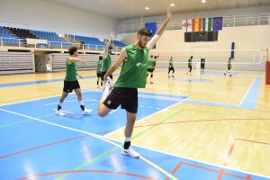 Miki Fornés en la pista del pabellón Moisés Ruiz.