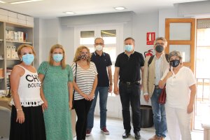 Reunión entre represetantes de la Junta y del Colegio a principios de este mes.