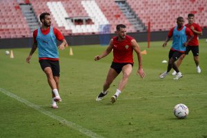 José Carlos Lazo y Mathieu Peybernes en el entrenamiento.