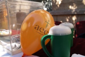 Mesa petitoria de la Asociación Española Contra el Cáncer.