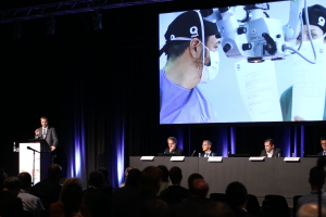 Reconocimiento mundial para el doctor Joaquín	Fernández.