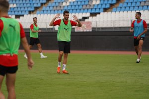 Juan Villar en el entrenamiento rojiblanco.