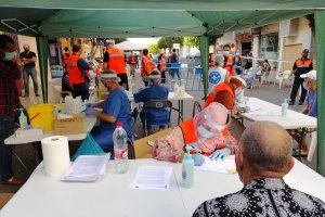 Realización de test rápidos en El Ejido.