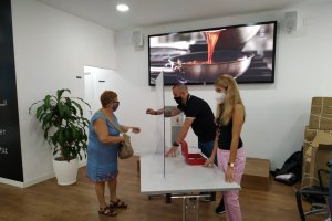 Desde este viernes, a la venta nuevas abanicos solidarias de la Feria 2020.