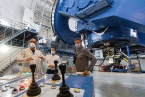 Giménez y Henri Leconte visitan Calar Alto.