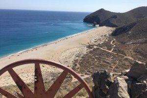 Imagen de la Playa de Los Muertos, en Carboneras.