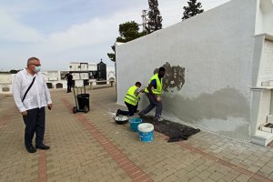 El delegado territorial en su visita a Rioja.