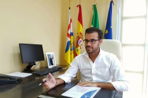 Álvaro Izquierdo, alcalde de Enix.
