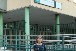Amparo García en el IES Aguadulce, donde fue presidenta 25 años.