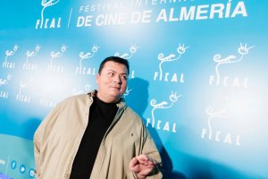 Kiko Medina, en el Festival Internacional de Cine de Almería en 2016, cuando recibió el Premio ASFAAN a su trayectoria.