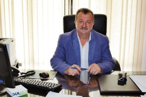 El alcalde en su despacho.